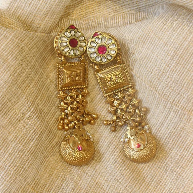 silver-gold-polished-chandelier-earrings