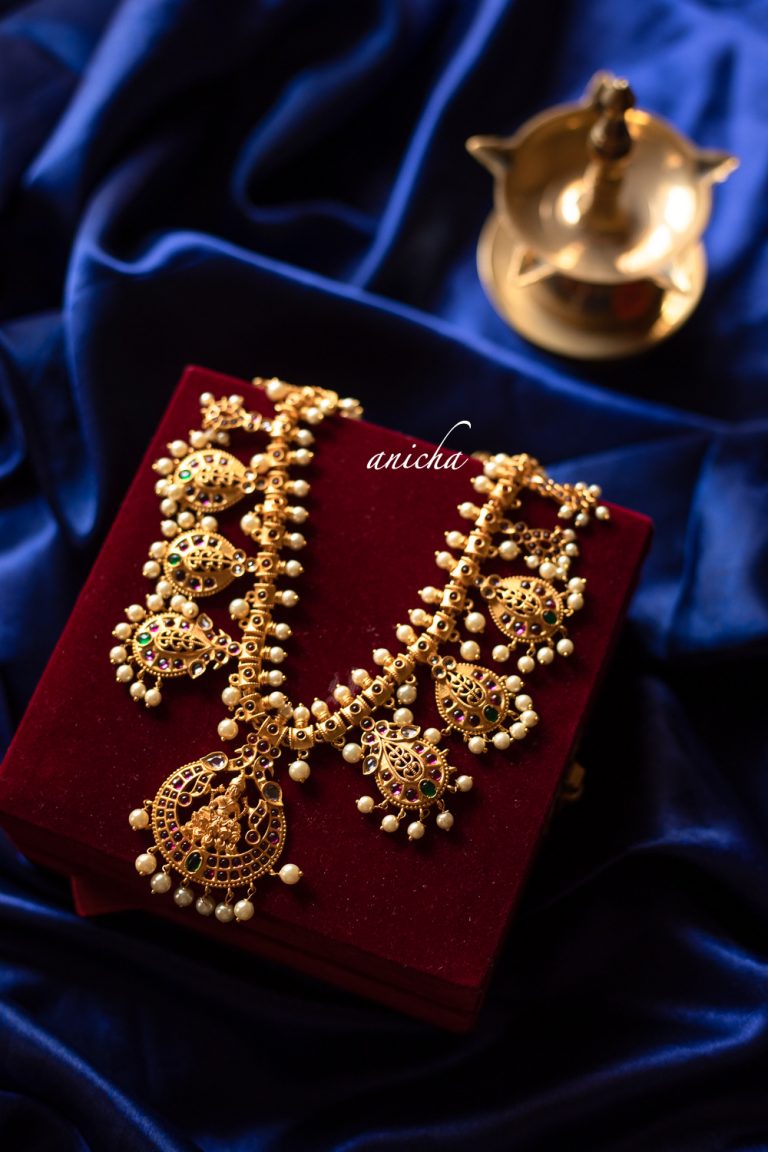 Grand-Lakshmi-Pearls-Necklace-01