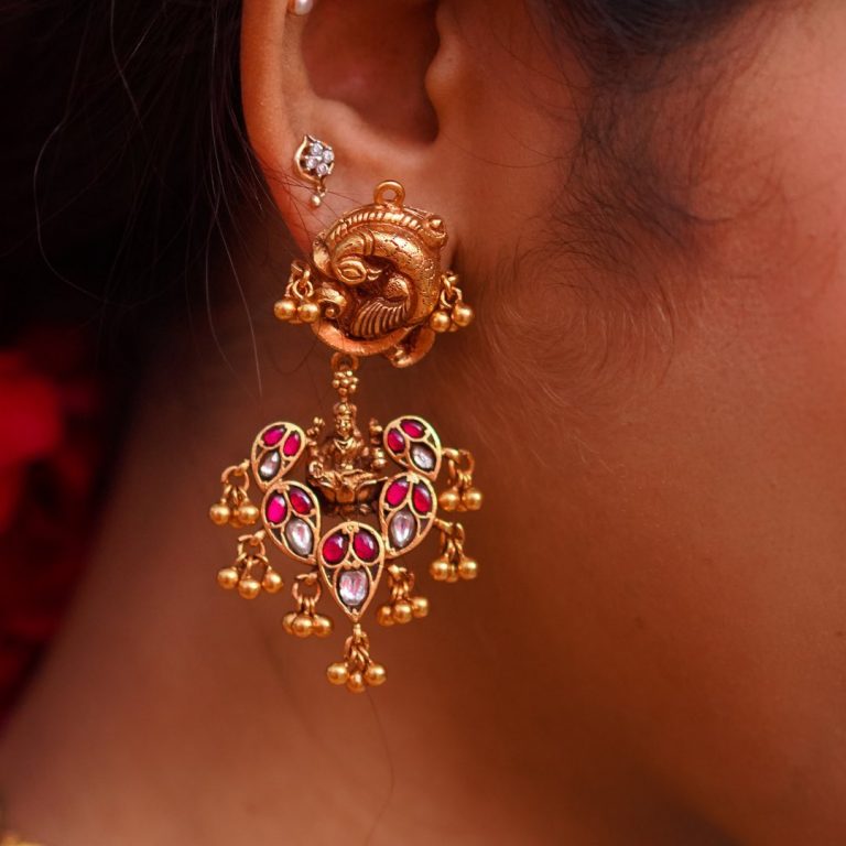 beautiful-silver-temple-earrings