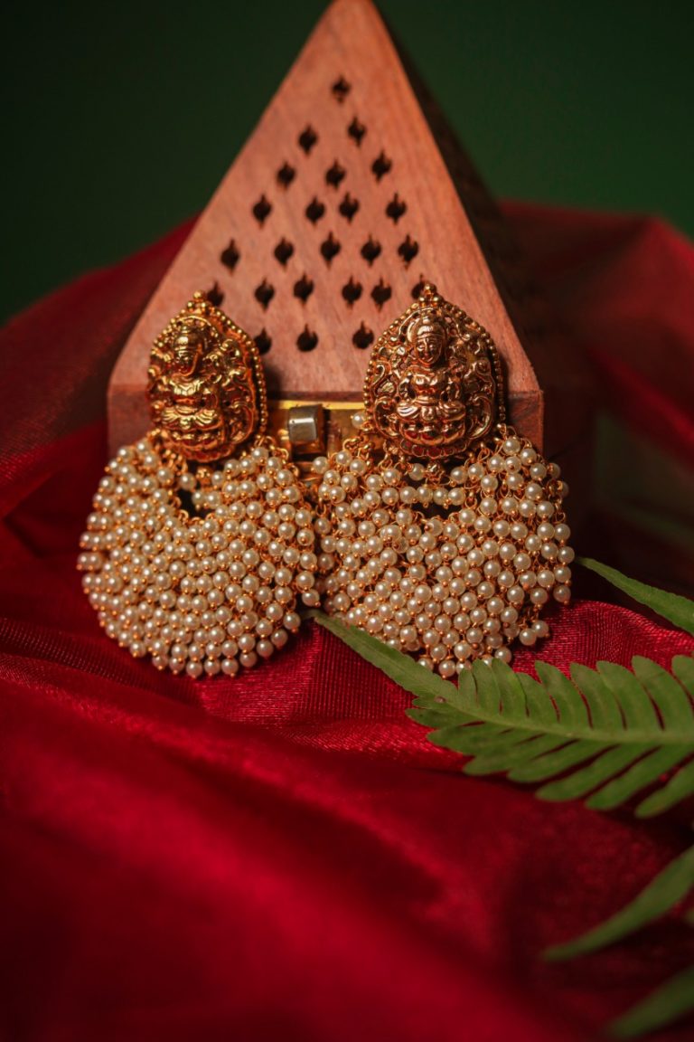 Grand-Bridal-Lakshmi-Pearl-Chandbali-Earrings-01