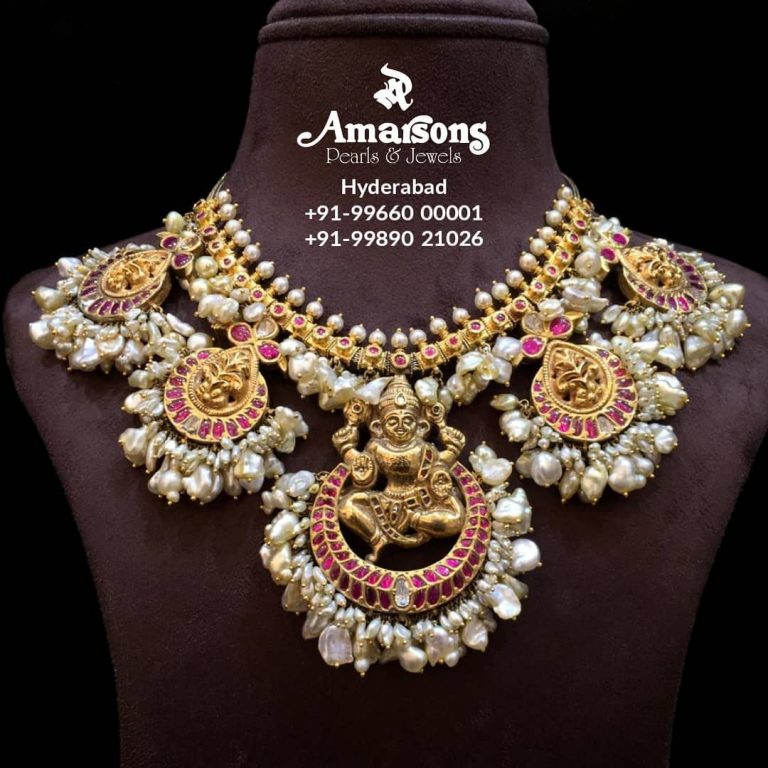 traditional-guttapusalu-lakshmi-gold-necklace