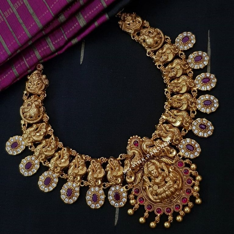 antique-temple-necklace