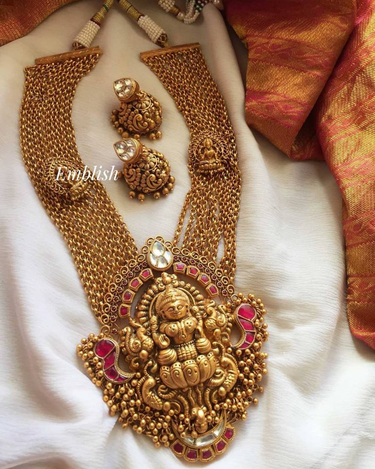 grand-lakshmi-necklace-with-matching-jhumkas