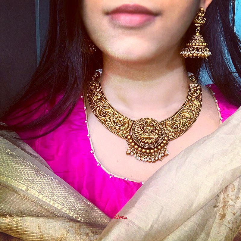 matte-peacock-lakshmi-gold-kada-set
