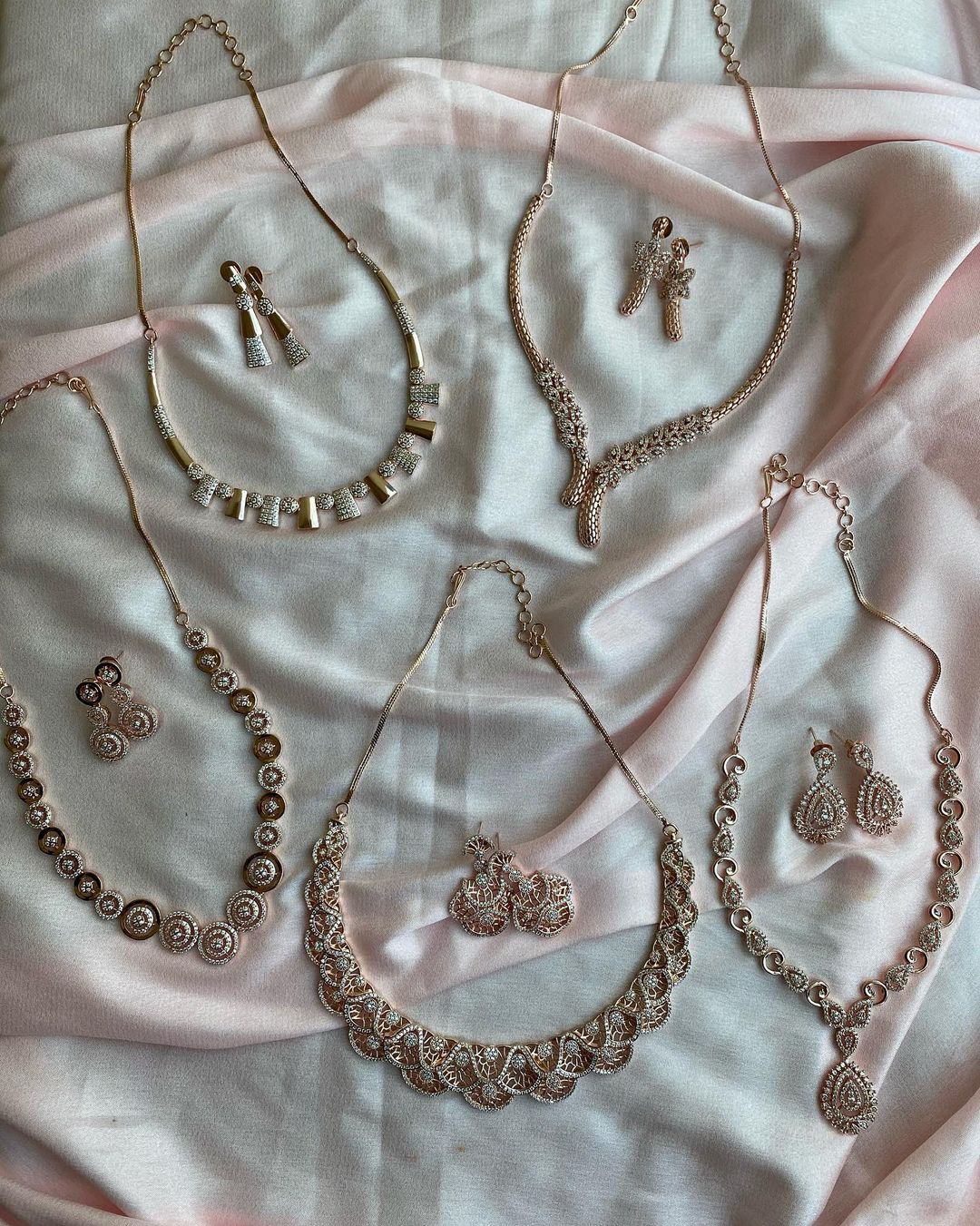 simple-rosegold-necklace-sets