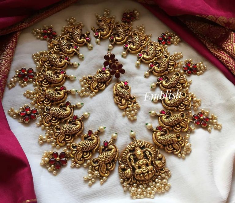 antique-kundan-jadau-lakshmi-necklace
