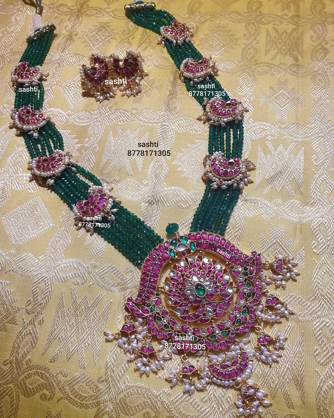 green-beads-kundan-guttapusalu-necklace-set