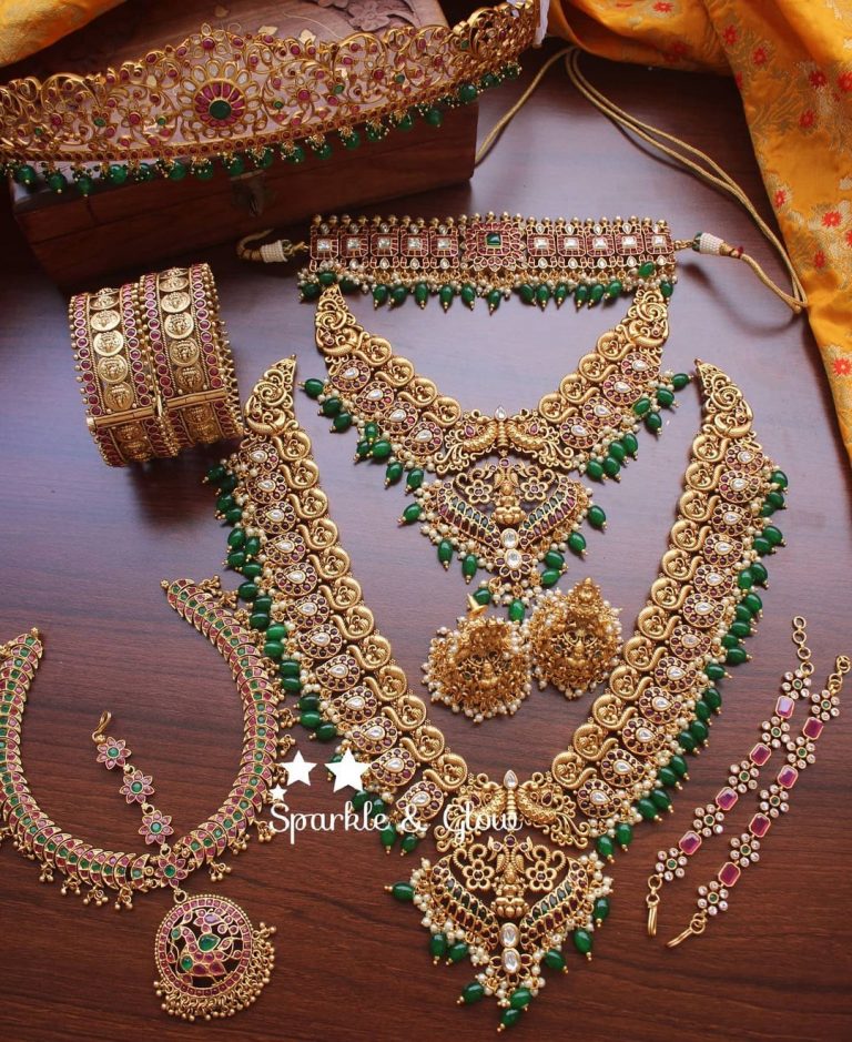 traditional-antique-bridal-set