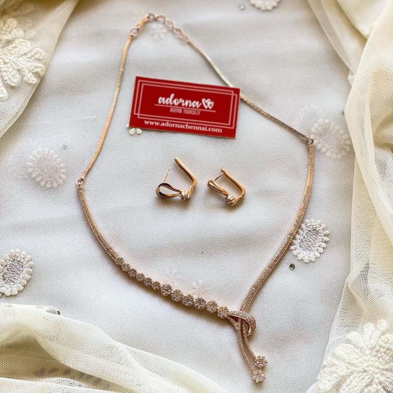 Rose Gold Eternal Knot Necklace Set