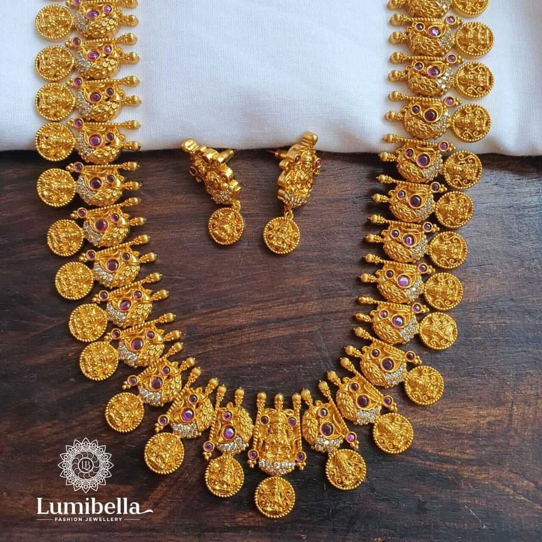 Lumibella fashion review