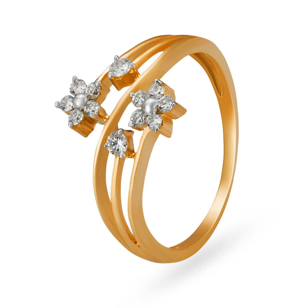 Arresting 22 Karat Yellow Gold Leaf Pattern Ring